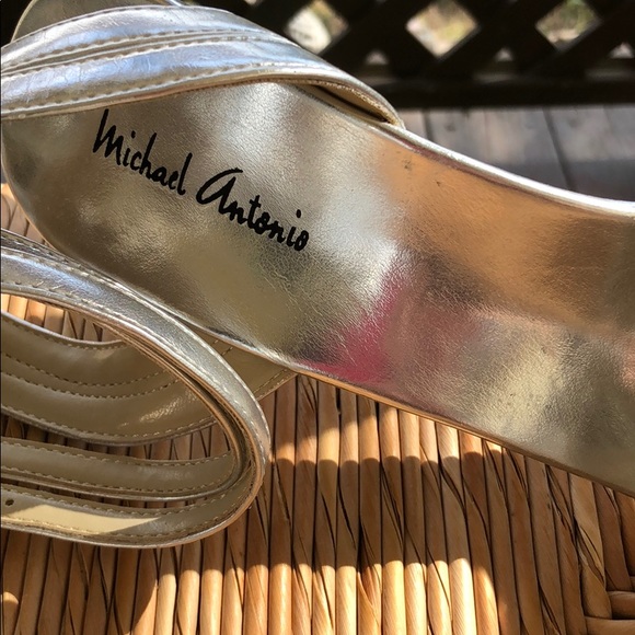 Shoes, Michael Antonio Silver 5 inch heels, Sz 10 - Picture 3 of 8